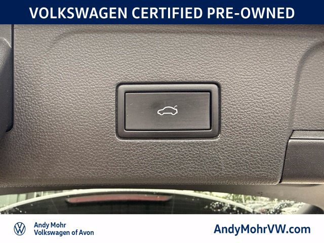 Used 2024 Volkswagen Atlas SE AWD/4WD image 11