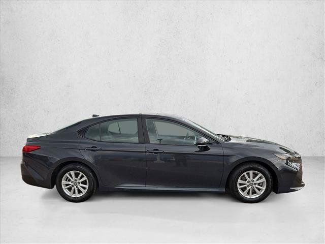 Used 2025 Toyota Camry LE FWD image 4