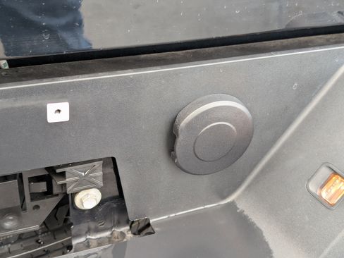 Used 2022 Chevrolet Silverado 1500 LT Trail Boss image 38