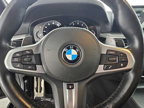 Used 2018 BMW M550i xDrive AWD/4WD image 22