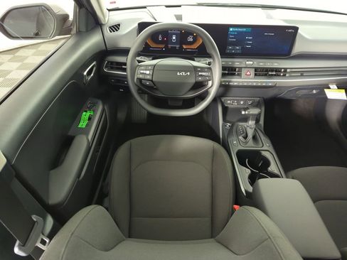 New 2026 Kia K4 LXS image 14