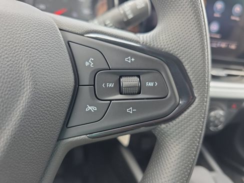 New 2026 Chevrolet Trax LS w/ LS Convenience Package FWD image 20