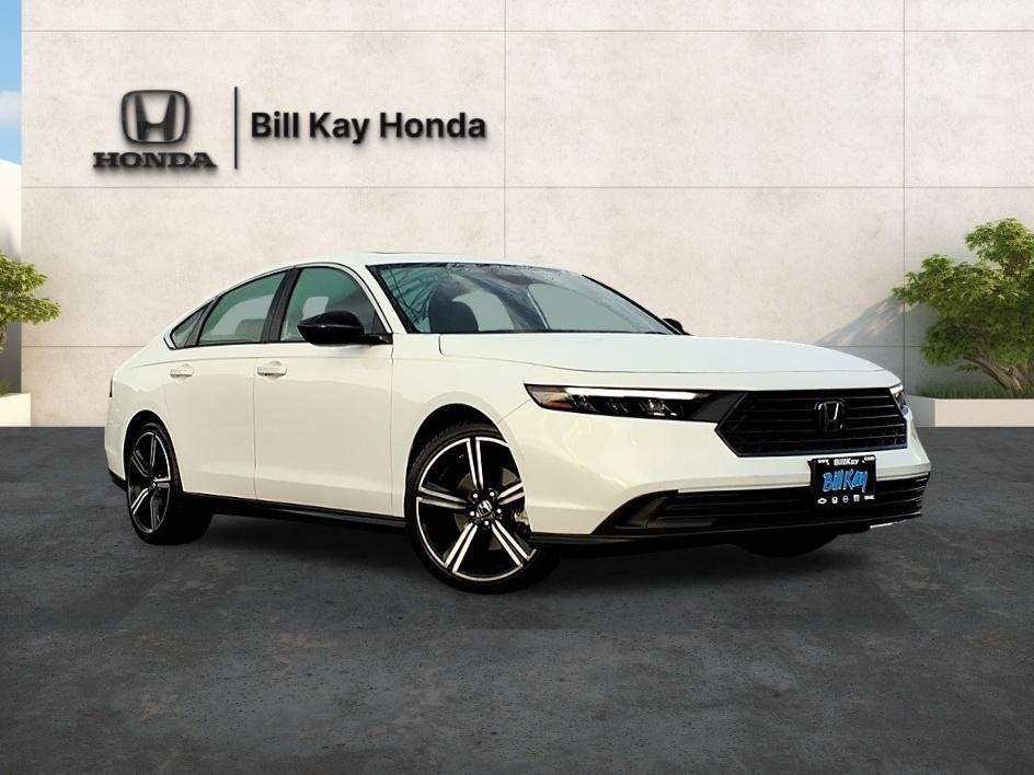 Used 2023 Honda Accord Sport image 1