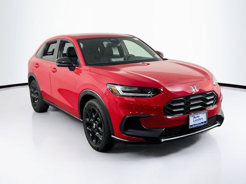 Used 2025 Honda HR-V Sport image 3