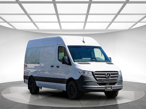 New 2025 Mercedes-Benz Sprinter 2500 image 5