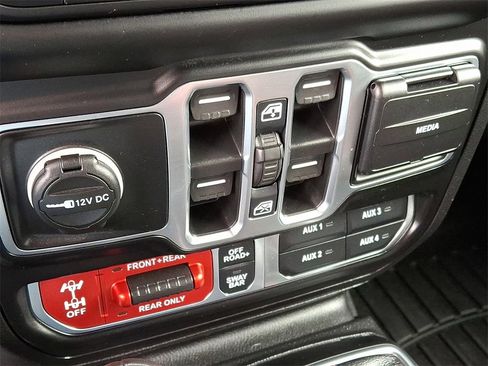 Used 2021 Jeep Wrangler Unlimited Rubicon image 25