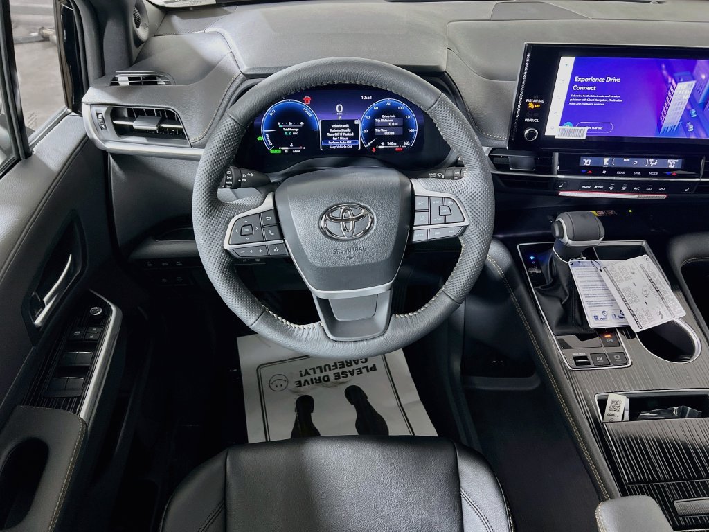 New 2026 Toyota Sienna XLE Woodland Edition AWD/4WD image 17