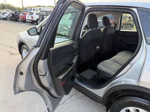 Used 2022 Ford Escape S AWD/4WD image 12