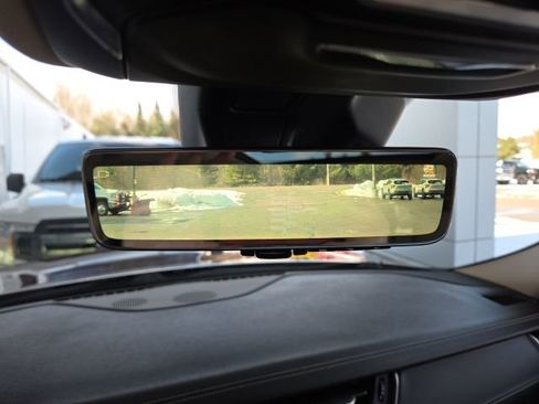 Used 2022 Jeep Grand Cherokee L Limited w/ Luxury Tech Group II image 18