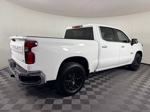 Used 2023 Chevrolet Silverado 1500 LTZ w/ Z71 Off-Road Package AWD/4WD image 8