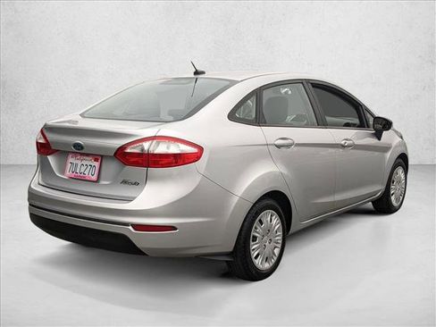 Used 2014 Ford Fiesta S image 5