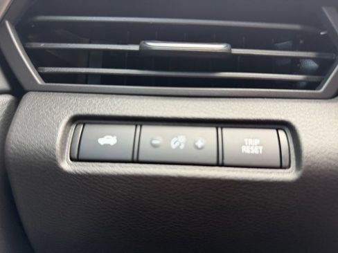 Used 2025 Nissan Altima 2.5 SR w/ SR Premium Package FWD image 24