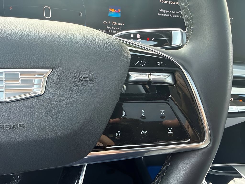 Used 2025 Cadillac Lyriq Luxury RWD image 27