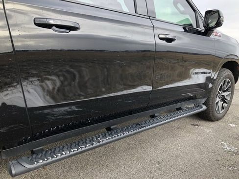 Used 2022 Chevrolet Suburban Z71 w/ Z71 Off-Road Package image 34