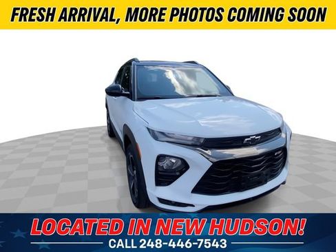 Used 2021 Chevrolet TrailBlazer RS w/ Sun and Liftgate Package AWD/4WD image 4
