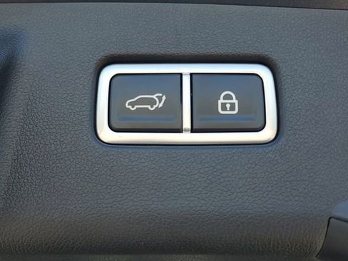 Certified 2023 Kia Sorento EX FWD image 7