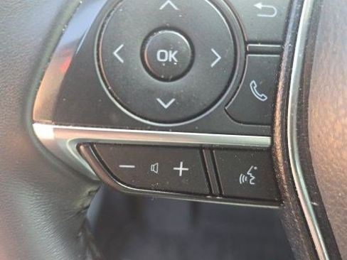 Used 2020 Toyota Camry XLE w/ Driver Assist Package FWD image 15