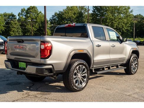 New 2026 GMC Canyon Denali w/ LPO, Black Badging Package AWD/4WD image 8