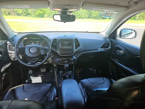 Used 2021 Jeep Cherokee Latitude Plus AWD/4WD image 21