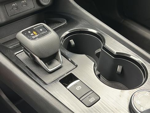 Used 2025 Nissan Rogue SV AWD/4WD image 23