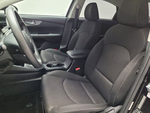 Used 2021 Kia Forte LXS FWD image 17