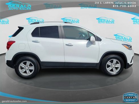 Used 2019 Chevrolet Trax LT w/ LT Convenience Package AWD/4WD image 5