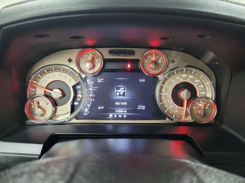Used 2018 RAM 1500 Laramie Longhorn RWD image 23