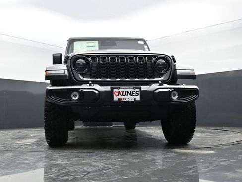New 2026 Jeep Gladiator Willys image 43