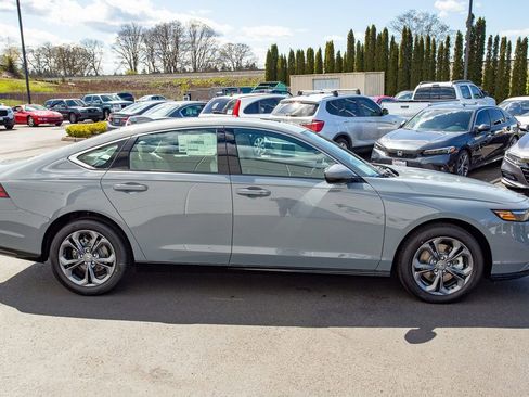 New 2026 Honda Accord EX-L image 5