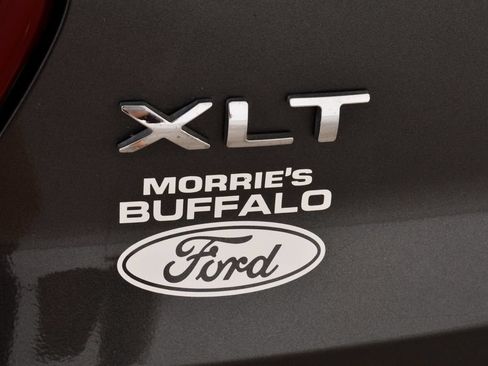 Used 2018 Ford Explorer XLT w/ Equipment Group 202A AWD/4WD image 23