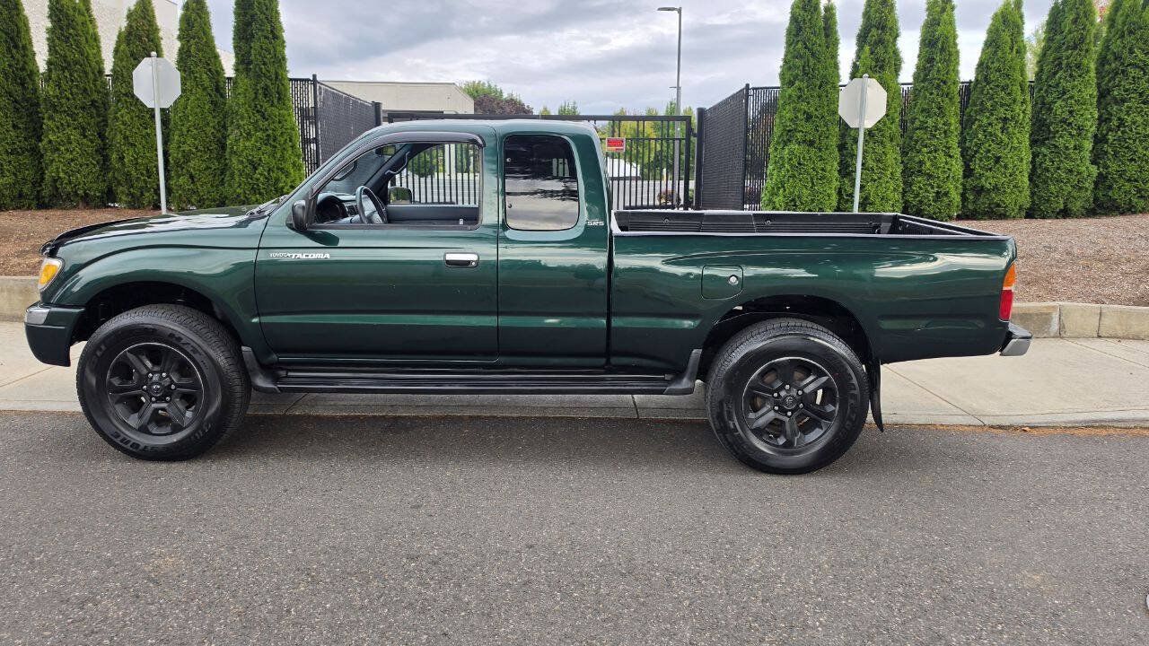 Used 1999 Toyota Tacoma 4x4 Xtracab w/ SR5 Pkg w/ Color-Key Pkg image 9