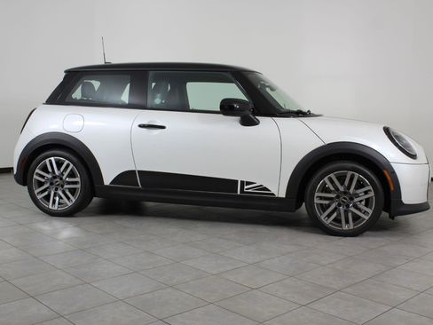 New 2026 MINI Cooper 2-Door Hardtop image 8
