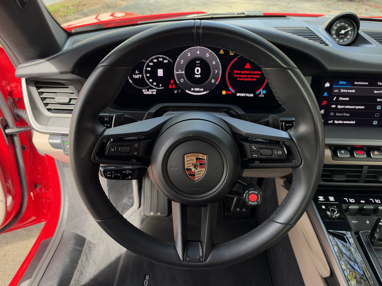 Used 2025 Porsche 911 Carrera RWD image 18