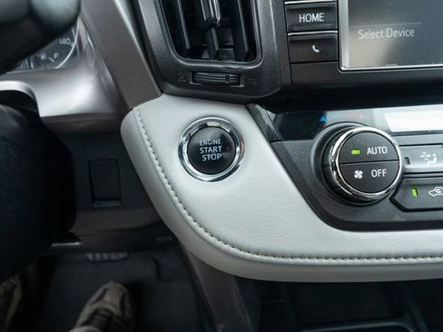 Used 2017 Toyota RAV4 Limited FWD image 23