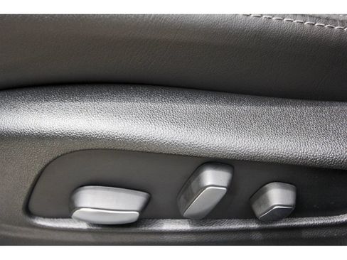 New 2026 Cadillac XT5 Sportv w/ LPO, Onyx Lite Package AWD/4WD image 23