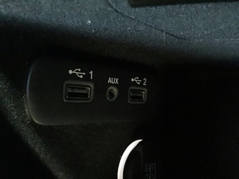 Used 2019 Dodge Challenger R/T RWD image 7