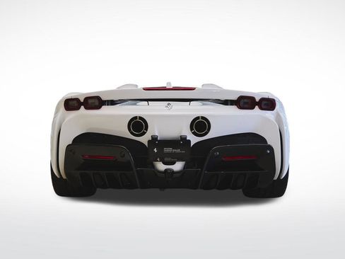 Used 2024 Ferrari SF90 Spider image 4