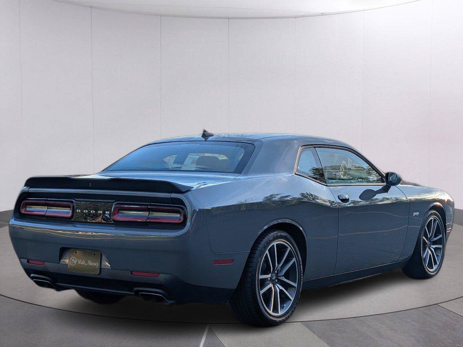 Used 2023 Dodge Challenger R/T RWD image 7
