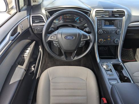 Used 2019 Ford Fusion S FWD image 27