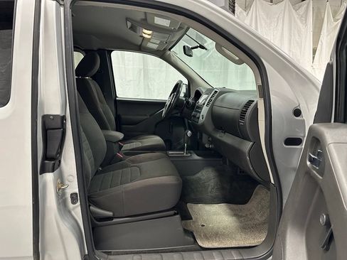 Used 2018 Nissan Frontier S RWD image 49