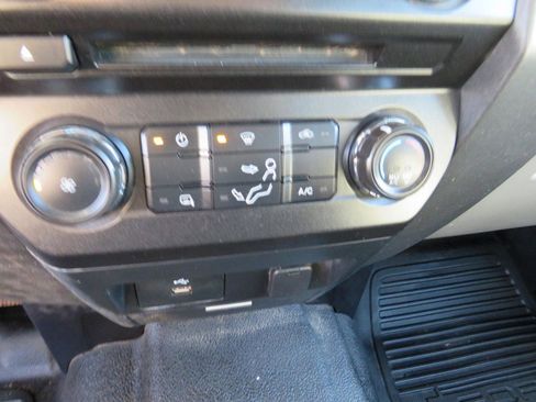 Used 2017 Ford F250 XL w/ Power Equipment Group AWD/4WD image 26