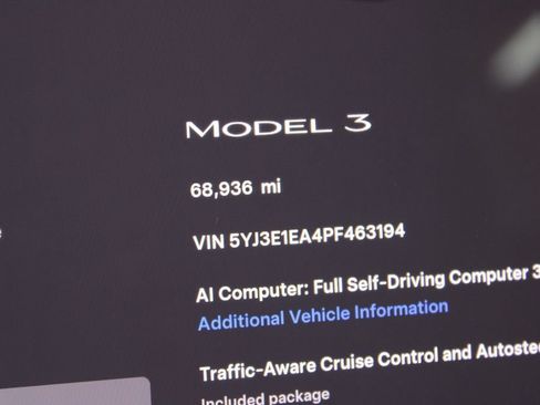 Used 2023 Tesla Model 3 Standard Range RWD image 19