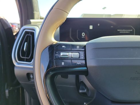 Used 2026 Kia Sorento SX Prestige w/ Olive Brown Leather Package image 23