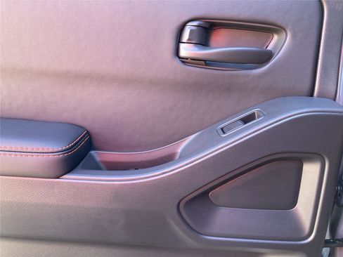 New 2026 Nissan Frontier PRO-4X w/ Pro-4x Convenience Package image 29