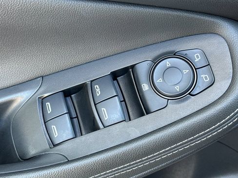 Used 2024 Buick Encore GX Sport Touring AWD/4WD image 11