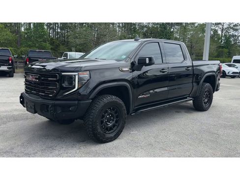 Certified 2024 GMC Sierra 1500 AT4X w/ AT4X AEV Edition AWD/4WD image 4