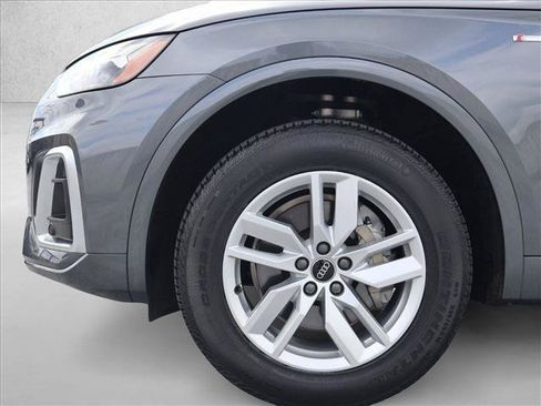 Used 2023 Audi Q5 2.0T Premium w/ Convenience Package AWD/4WD image 28