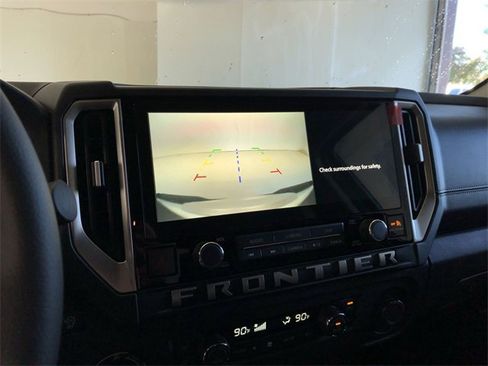 Certified 2025 Nissan Frontier SV w/ SV Convenience Package image 24