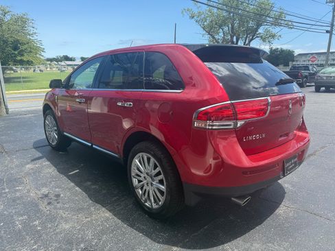 Used 2011 Lincoln MKX AWD w/ 102A Rapid Spec Order Code image 3