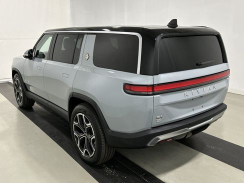 Used 2024 Rivian R1S Adventure AWD/4WD image 3